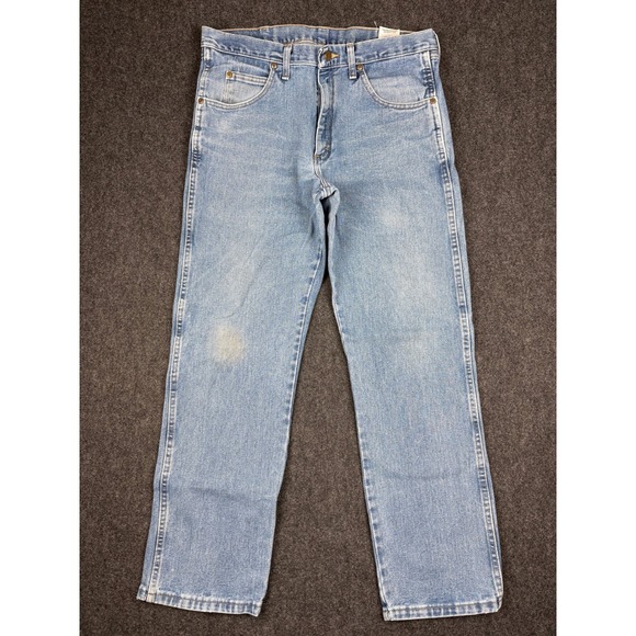 Wrangler Other - Wrangler Rugged Wear Light Wash Straight Leg Jeans Mens 34x32 Fits 32x30